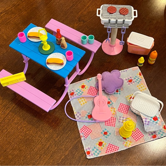 Barbie 1990’s Lot Picnic Table Barbecue Grill Food Cooler Basket Blanket Guitar - Picture 2 of 13